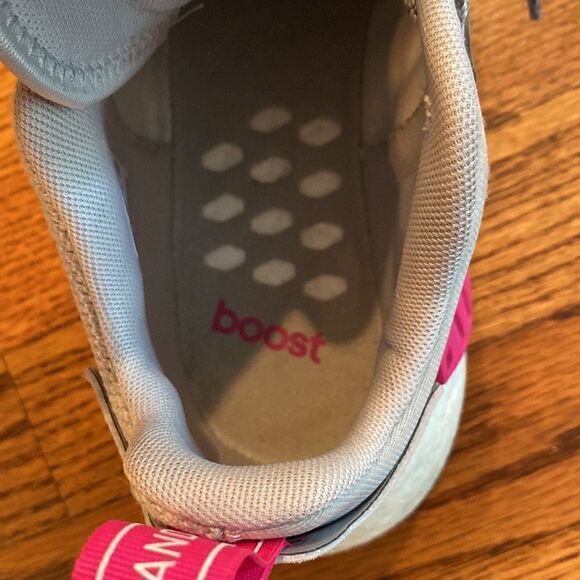 AUTHENTIC Adidas 2017 Wmns NMD_R2 'Grey Shock Pink' - Picture 6 of 7